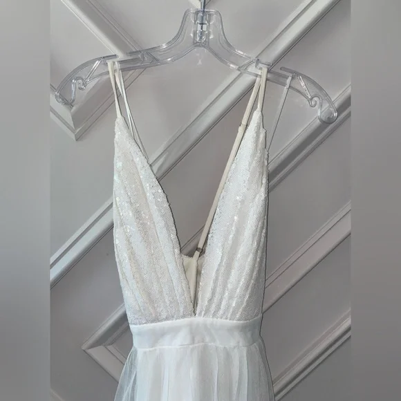 Luxxel White Maxi Dress - Picture 2 of 6